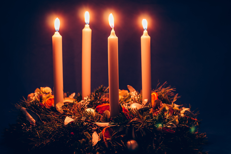 Obred paljenja četvrte adventske svijeće